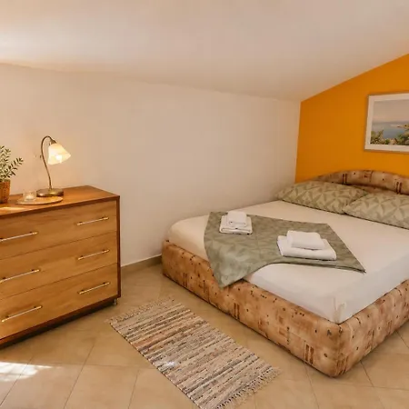 Novoselic Apartamento Vir