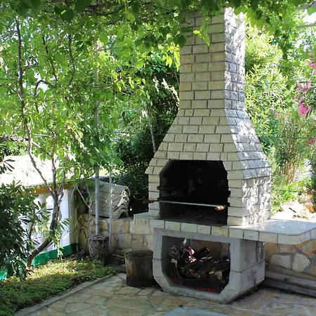 Novoselic Appartamento Vir