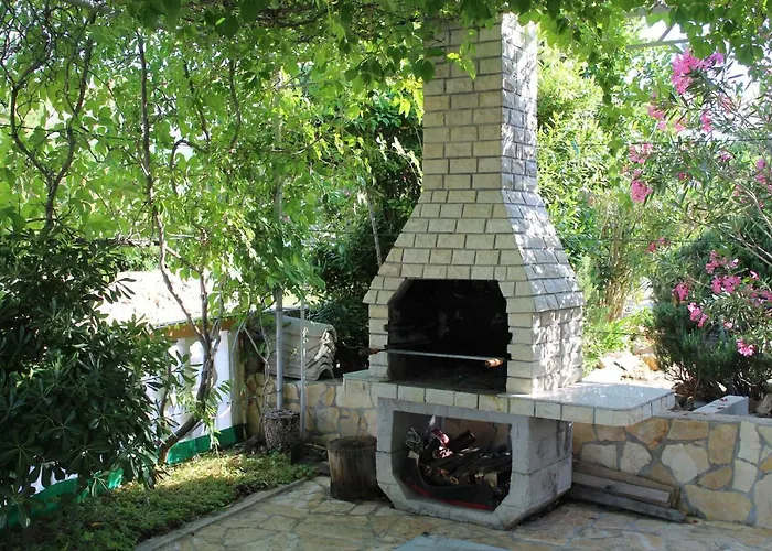 Novoselic Apartmán Vir